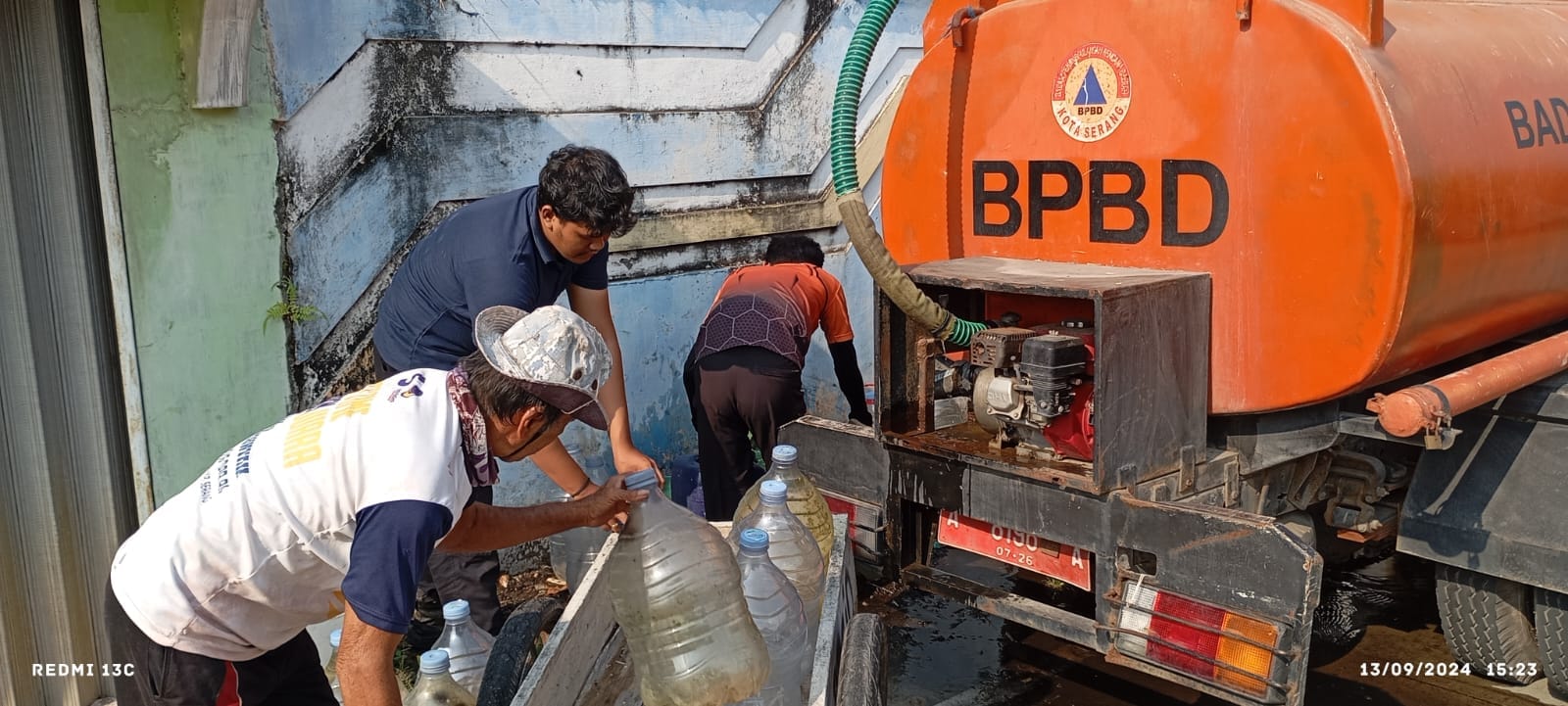 PENDISTRIBUSIAN AIR BERSIH