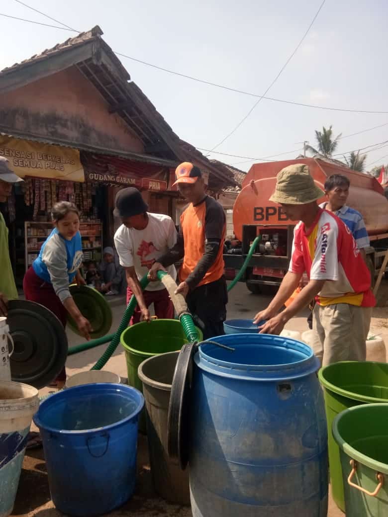 PENDISTRIBUSIAN AIR BERSIH