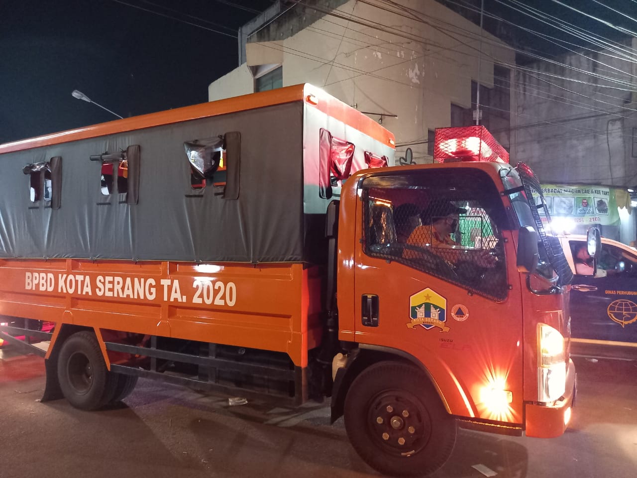 Mengikuti Kegiatan Patroli Gabungan dalam rangka Cipkon dan antisipatif di masa pandemi Covid-19 di Wilayah Kota Serang Hari : Rabu Tanggal : 12 Mei 2021 Waktu  : 16.00 WIB 